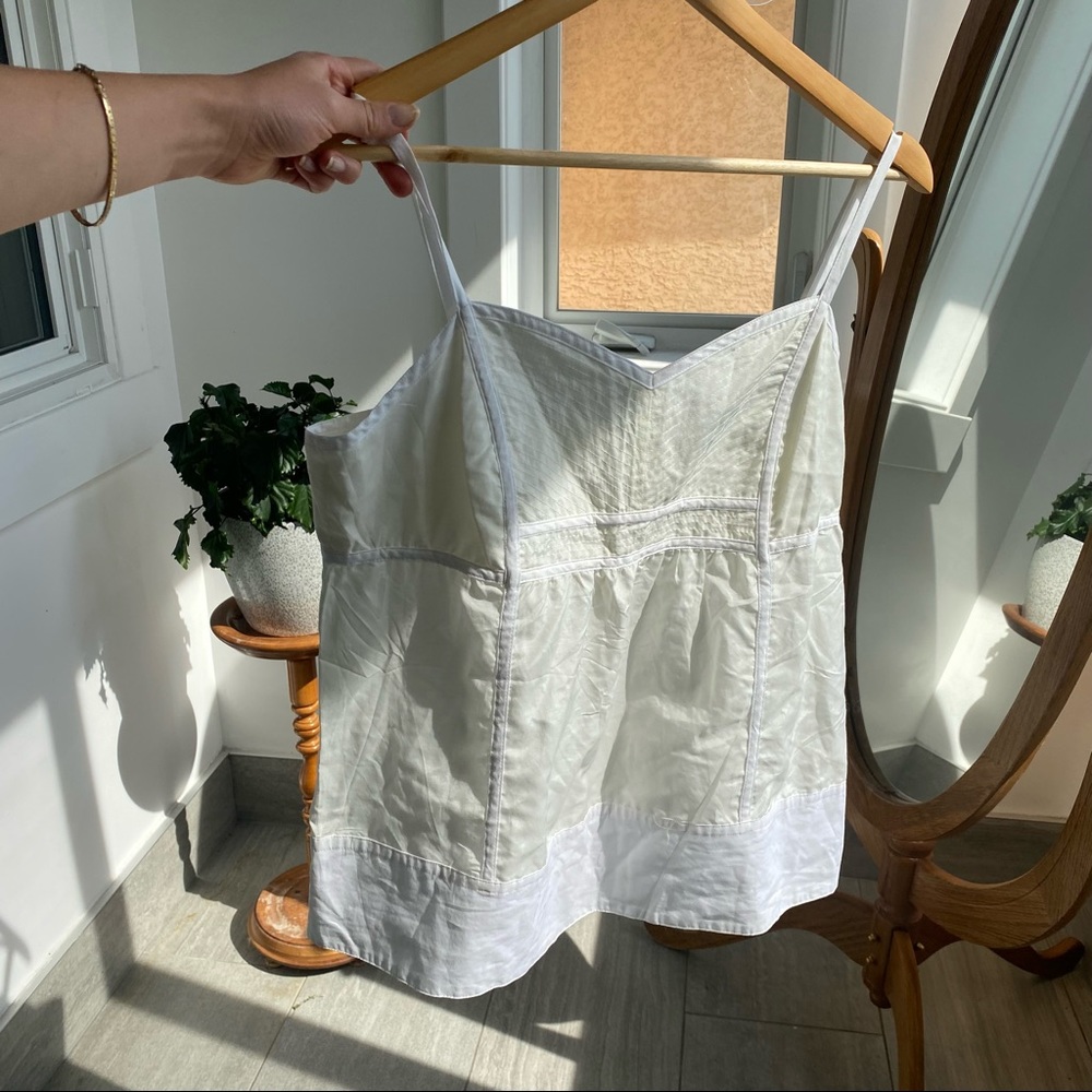 Women’a size large white blouse